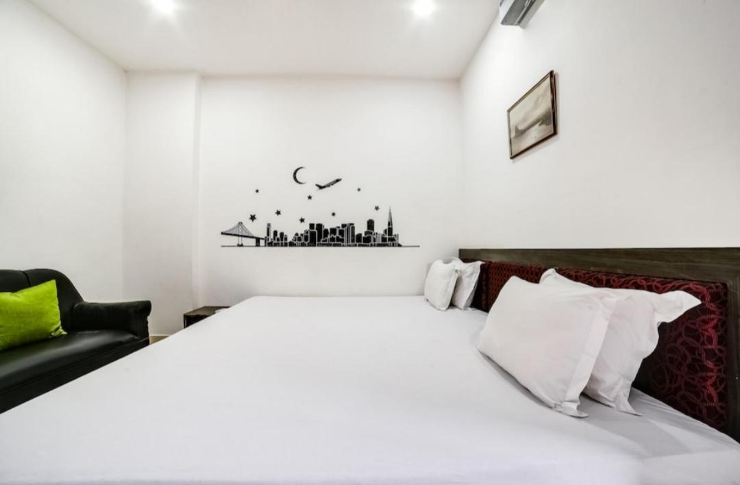 Hotel Executive Inn Hailakandi Exterior photo